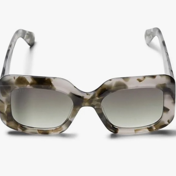 Diff Giada sunglasses New without case Kombu Olive main image 4